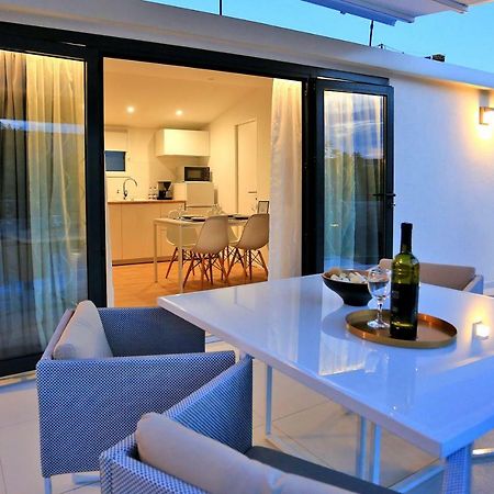 First Apartment Zadar Buitenkant foto