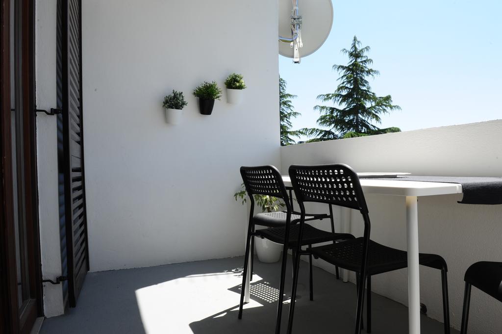 First Apartment Zadar Buitenkant foto