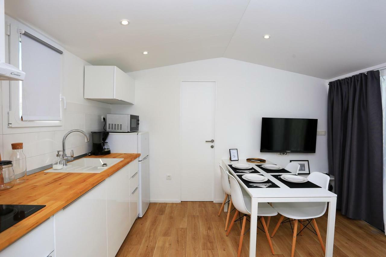 First Apartment Zadar Buitenkant foto